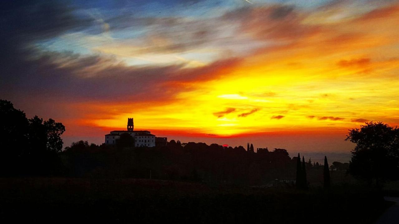مبيت وإفطار Susegana Pie Castello المظهر الخارجي الصورة